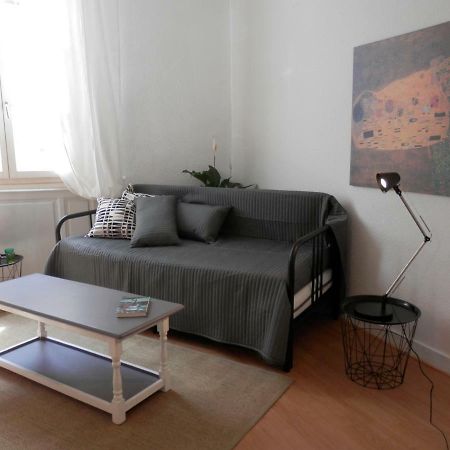 Appartement couette et café Cyrano à Bergerac Extérieur photo