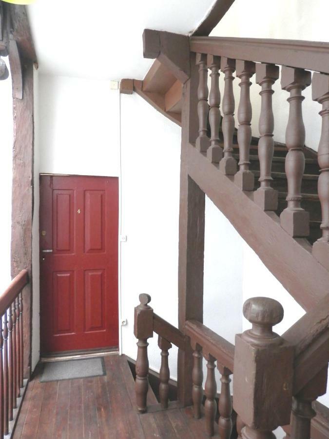 Appartement couette et café Cyrano à Bergerac Extérieur photo